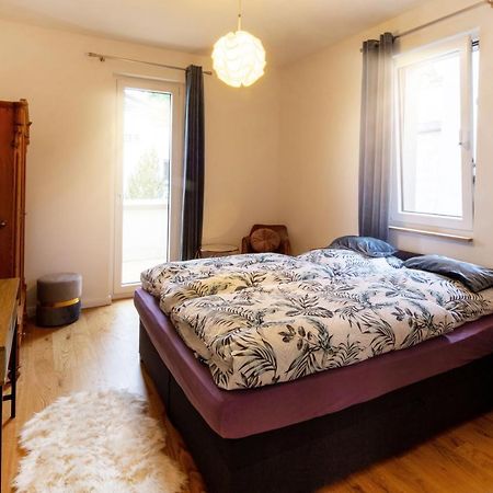 Gaestezimmer In Dresden Mit Dach-Terrasse, Wohnbereich Und Kueche Exterior foto