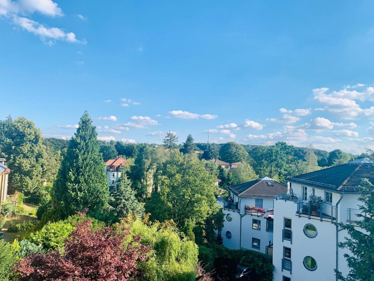Gaestezimmer In Dresden Mit Dach-Terrasse, Wohnbereich Und Kueche Exterior foto