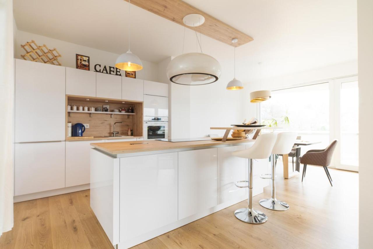 Gaestezimmer In Dresden Mit Dach-Terrasse, Wohnbereich Und Kueche Exterior foto
